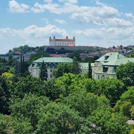 Apartman Sleep With The View Pozsony