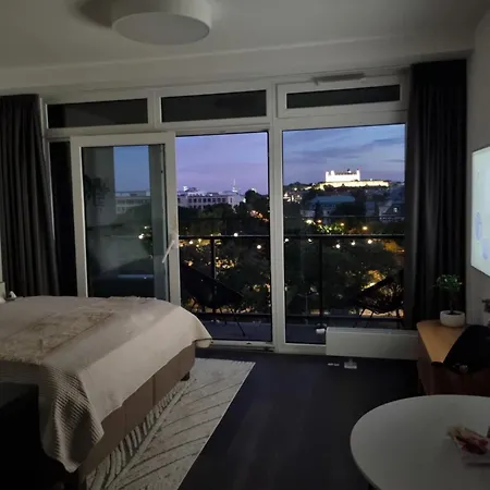 Sleep With The View *